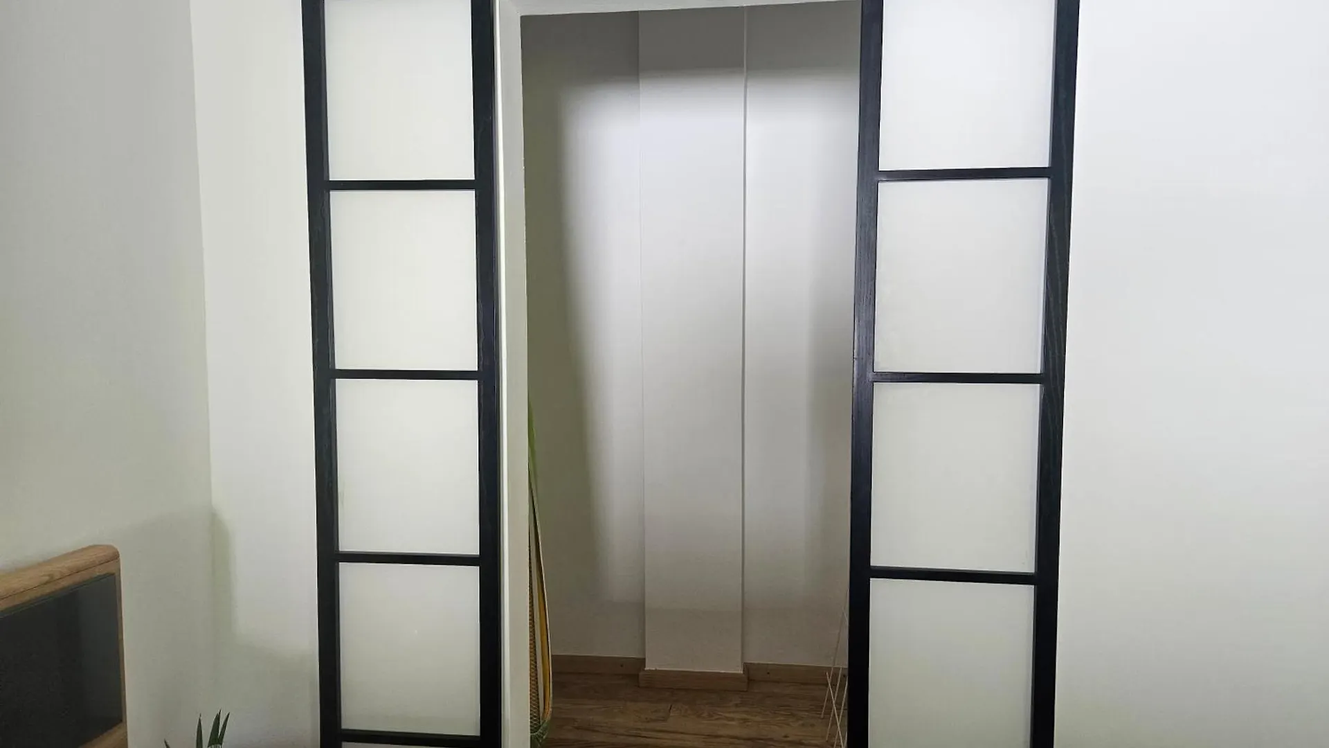 Residence Moai - Exklusiver Rueckzugsort Fuer Geschaeftsreisen - Kostenloser Parkplatz, Wlan, Waschtrockner, Smart Tv, Qbo Essential, Ergonomischer Schreibtisch Erlangen 0*,