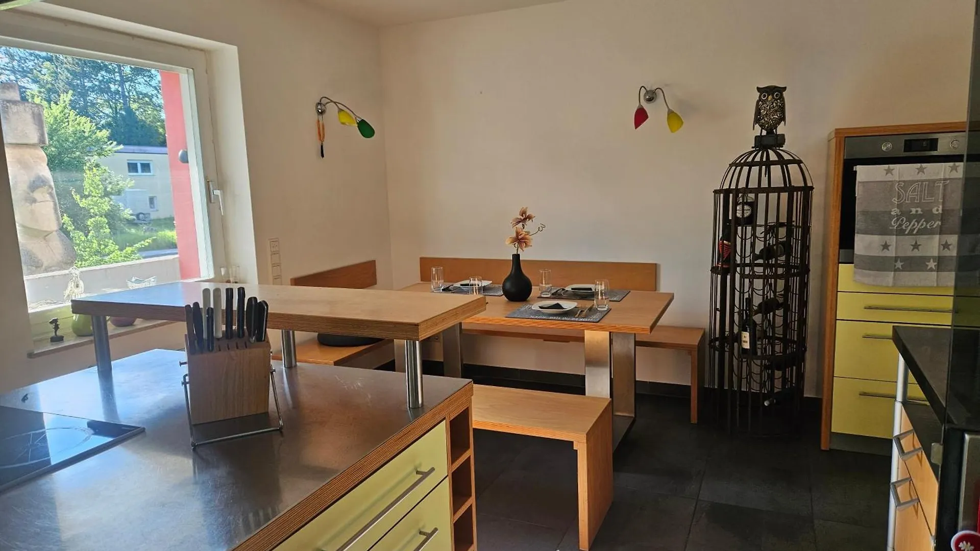 Residence Moai - Exklusiver Rueckzugsort Fuer Geschaeftsreisen - Kostenloser Parkplatz, Wlan, Waschtrockner, Smart Tv, Qbo Essential, Ergonomischer Schreibtisch Erlangen