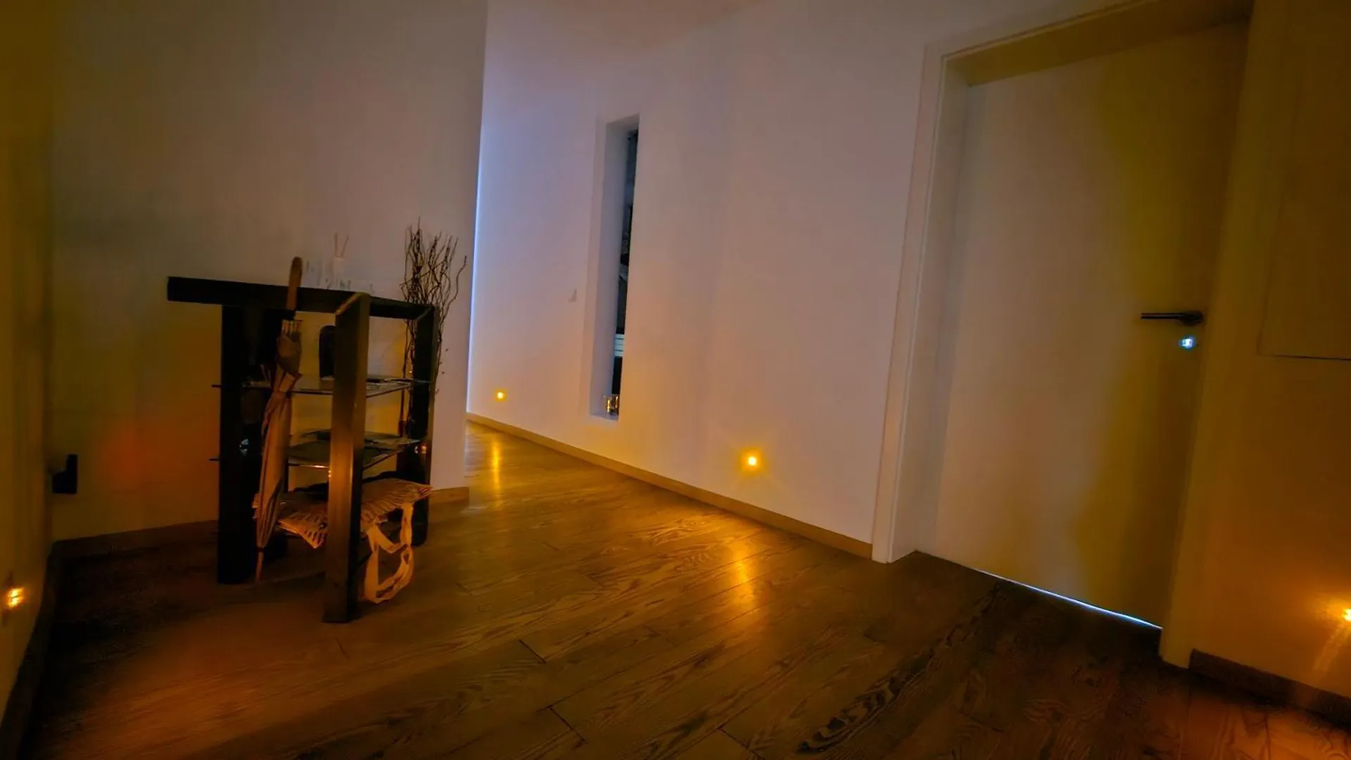 Residence Moai - Exklusiver Rueckzugsort Fuer Geschaeftsreisen - Kostenloser Parkplatz, Wlan, Waschtrockner, Smart Tv, Qbo Essential, Ergonomischer Schreibtisch Erlangen Germany